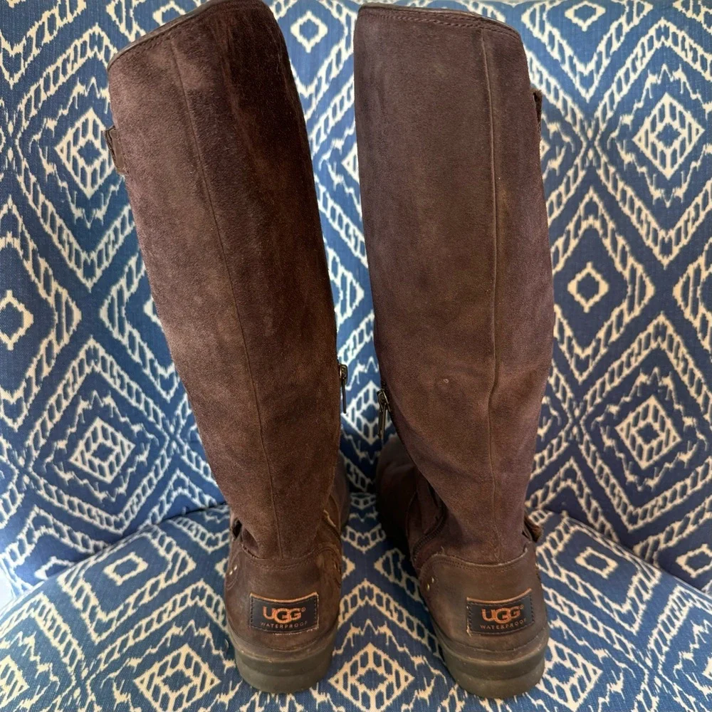 UGG Thomsen Stout Waterproof suede boots, EUC, Size 7‎